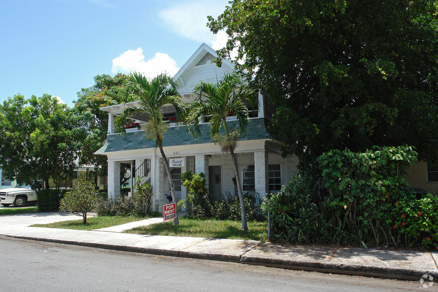 605 S J St, Lake Worth, FL à vendre - Photo de l’immeuble – Image 2 sur 14