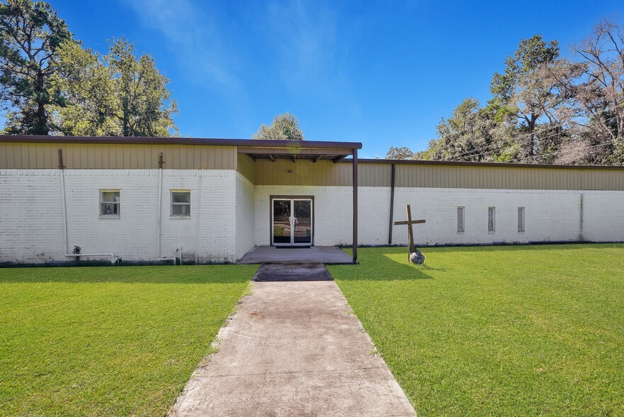 29 County Road 2295, Cleveland, TX à vendre - Photo de l’immeuble – Image 1 sur 10