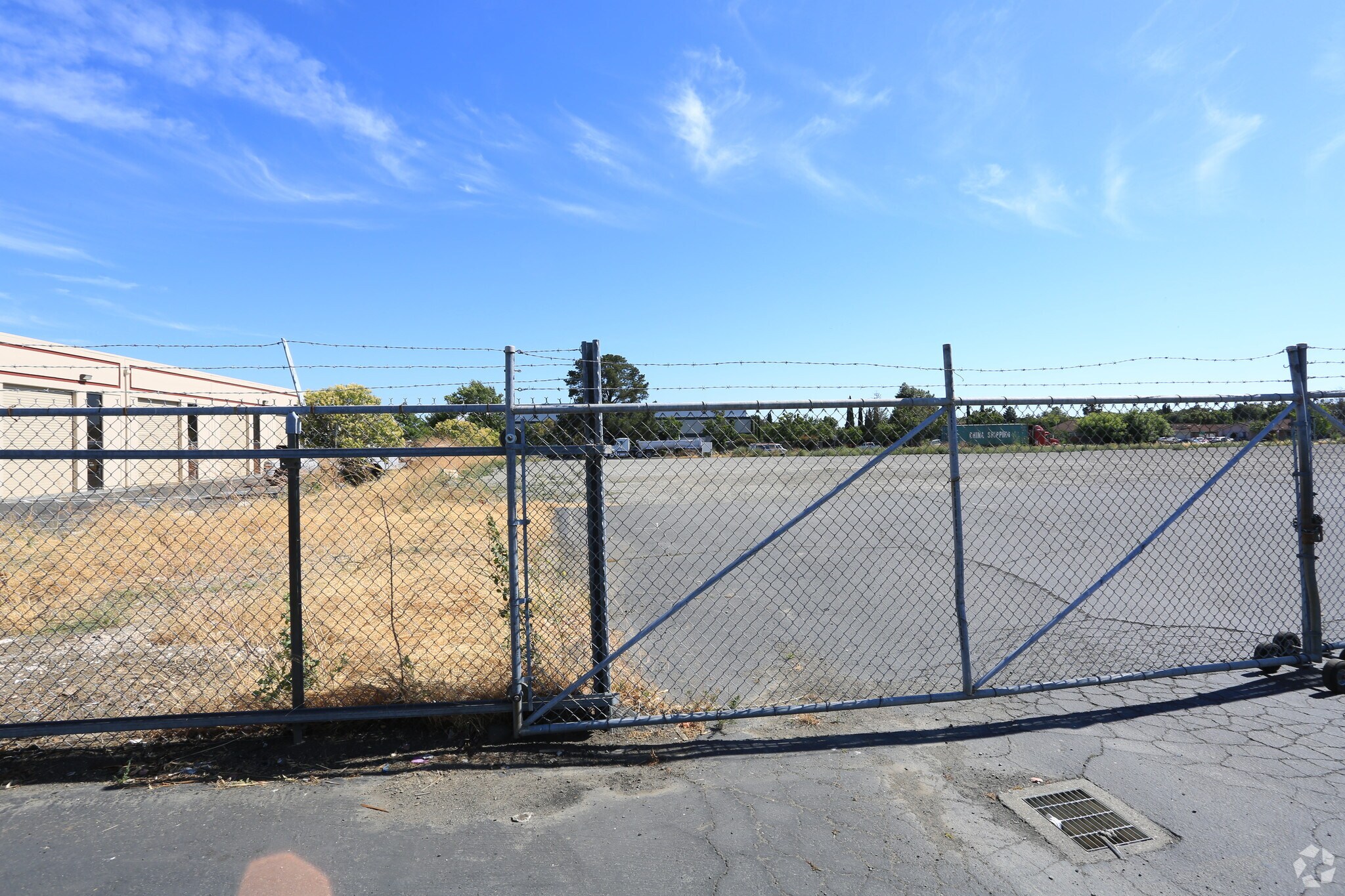 1891 Woolner Ave, Fairfield, CA à louer Photo de l’immeuble– Image 1 sur 7