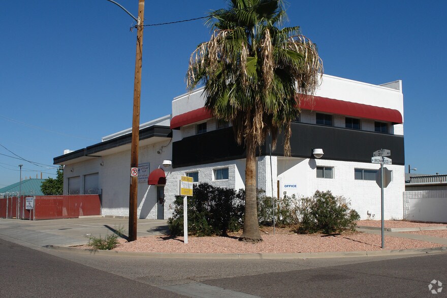 2046 W Ironwood Dr, Phoenix, AZ à vendre - Photo de l’immeuble – Image 2 sur 17