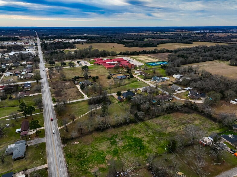 410 S Oak St, Van, TX à vendre - Photo de l’immeuble – Image 3 sur 8