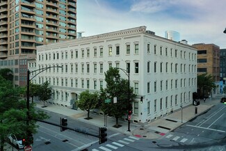 Plus de détails pour 607 W Fulton St, Chicago, IL - Bureau à louer