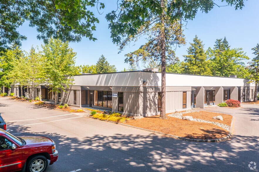 7955-7999 SW Cirrus Dr, Beaverton, OR à louer - Photo de l’immeuble – Image 3 sur 5