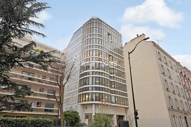 Plus de détails pour 45 Rue Anatole France, Levallois-Perret - Bureau, Local d'activités à louer