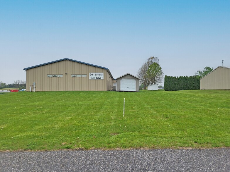 201 Sunset Blvd E, Chambersburg, PA à vendre - Photo de l’immeuble – Image 3 sur 25