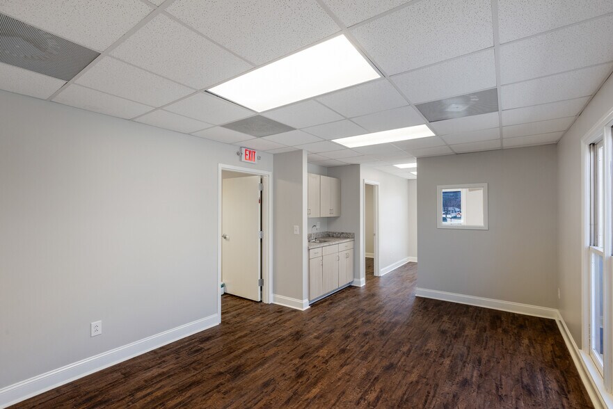 6564 Professional Pl, Riverdale, GA à louer - Photo de l’immeuble – Image 3 sur 12