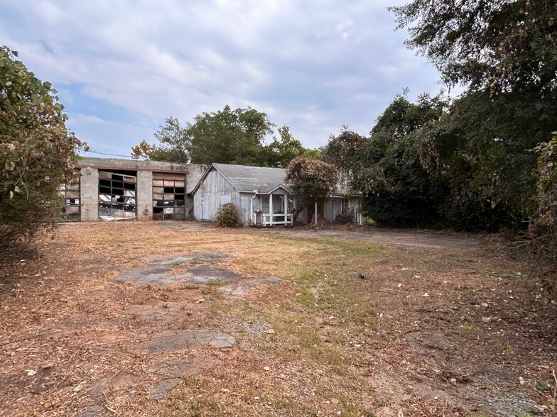 675 Powder Springs St, Marietta, GA à vendre - Photo de l’immeuble – Image 3 sur 15