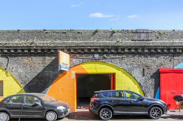Ridgeway Rd, Londres à louer - Photo de l’immeuble – Image 3 sur 4