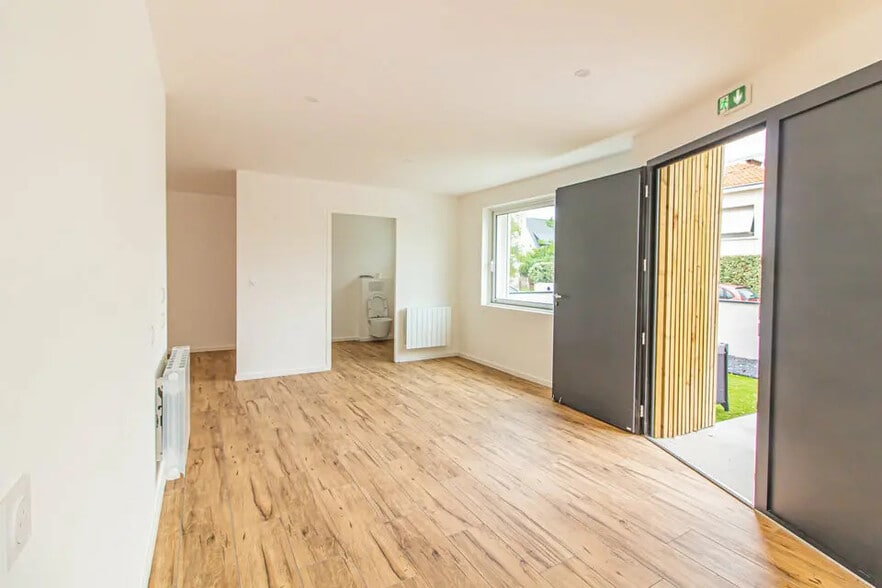 Local commercial dans La Baule-Escoublac à louer - Photo intérieure – Image 2 sur 8