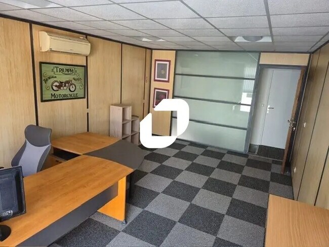 Plus de détails pour 4 Rue De La Metairie, Marines - Bureau, Local d'activités à louer