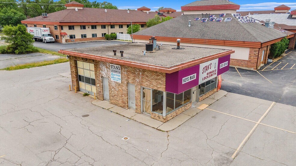 3307 Davenport Ave, Saginaw, MI à vendre - Photo de l’immeuble – Image 3 sur 13
