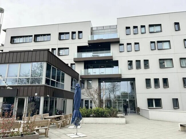 Plus de détails pour Bureau à louer