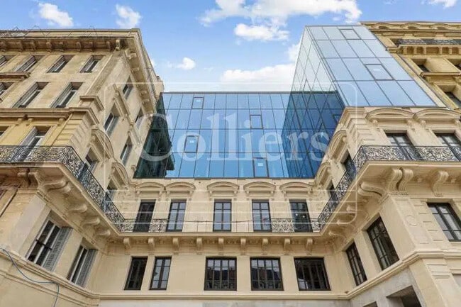 Plus de détails pour 11-13 Place De La Joliette, Marseille - Bureau à louer