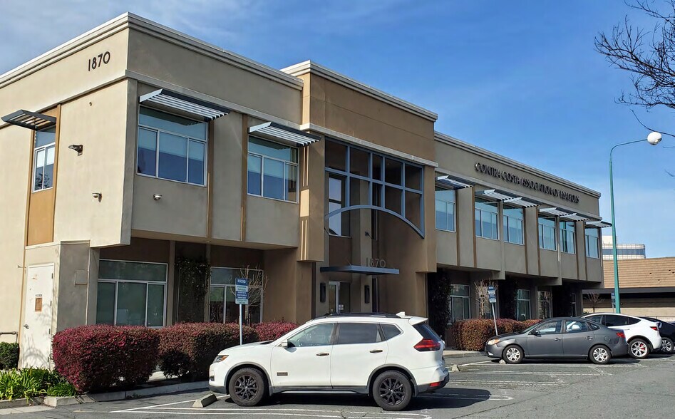 1870 Olympic Blvd, Walnut Creek, CA à louer - Photo de l’immeuble – Image 2 sur 5