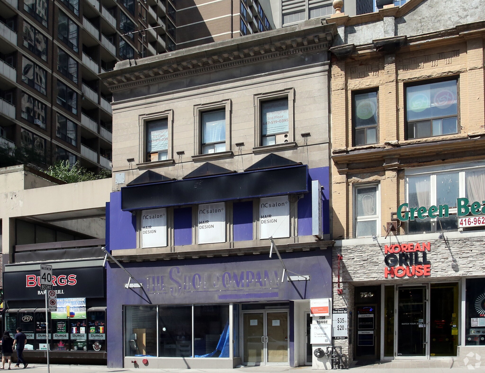 750 Yonge St, Toronto, ON à louer Photo principale– Image 1 sur 3