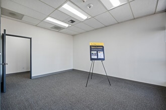 4002-4014 148th Ave NE, Redmond, WA à louer Photo intérieure– Image 2 sur 21