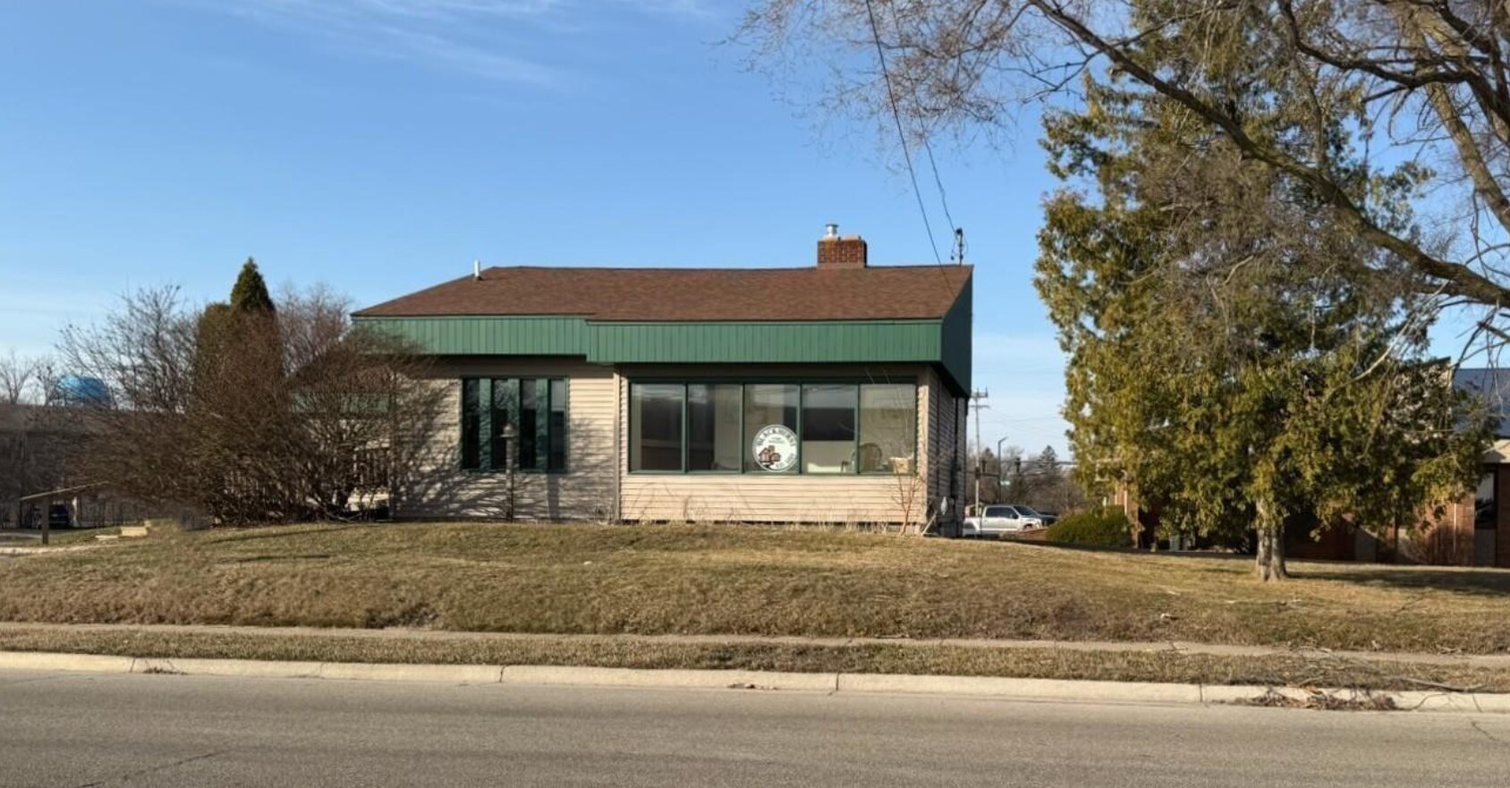 402 Bayliss St, Midland, MI à vendre Photo principale– Image 1 sur 2