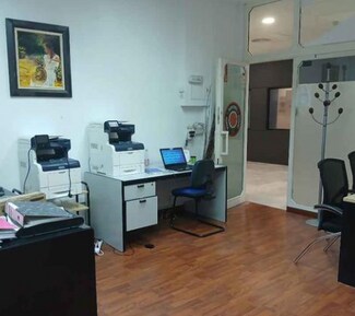 Plus de détails pour Local commercial à vendre