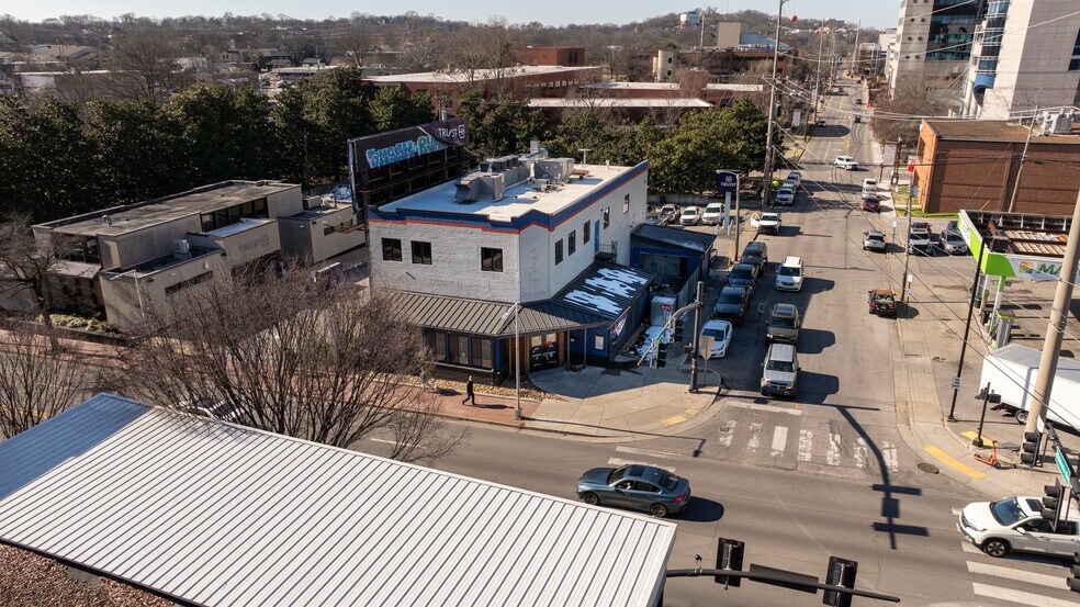1601 21st Ave S, Nashville, TN à louer - Photo de l’immeuble – Image 3 sur 13
