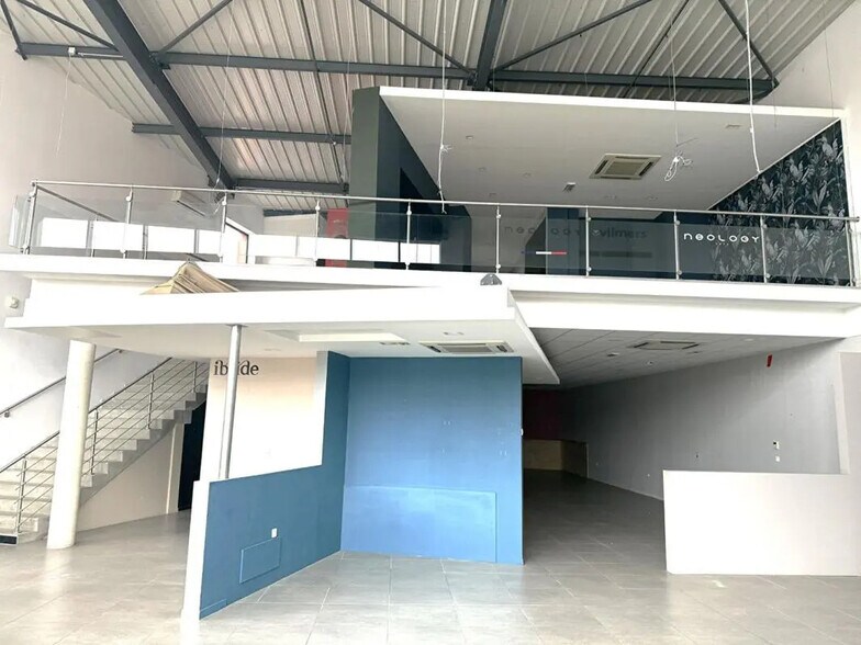 Local commercial dans Miserey-Salines à louer - Photo intérieure – Image 3 sur 7