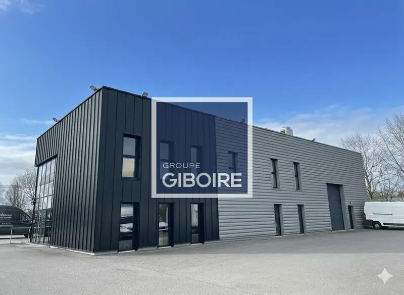 Industriel/Logistique dans Noyal-sur-Vilaine à louer - Photo de l’immeuble – Image 2 sur 12