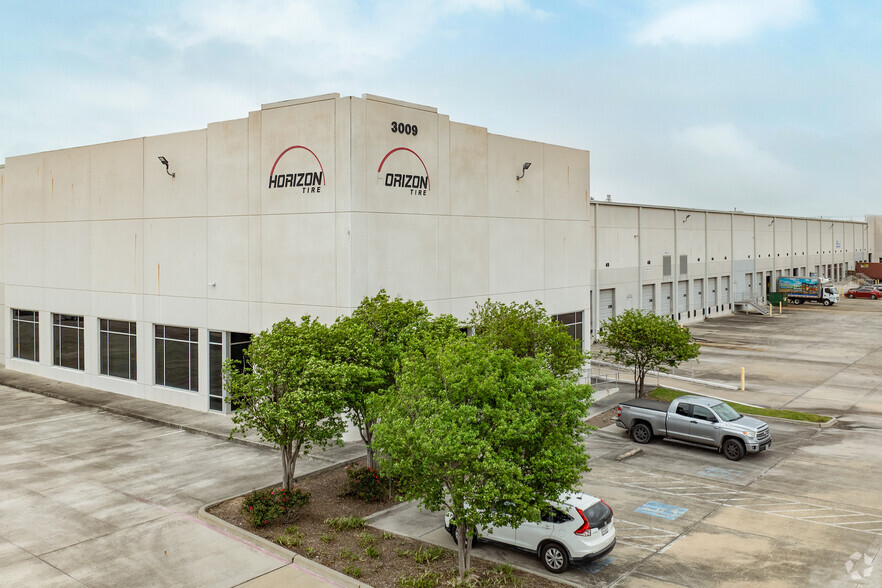 3009 Pasadena Fwy, Pasadena, TX à louer - Photo principale – Image 1 sur 5