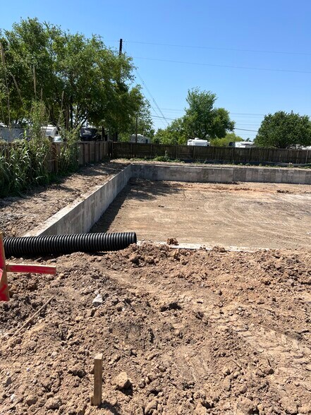 19300 Morris Ave, Manvel, TX à louer - Photo de l’immeuble – Image 3 sur 11