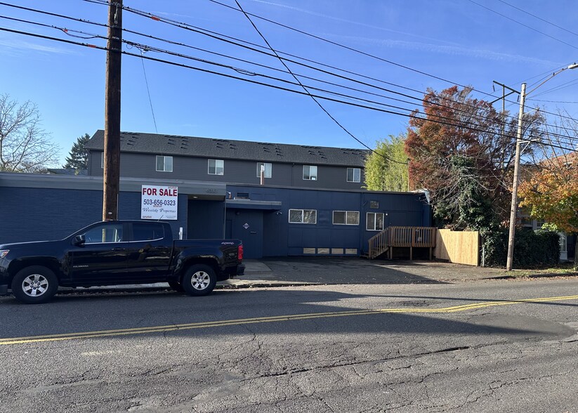 4033 SE Milwaukie Ave, Portland, OR à vendre - Photo de l’immeuble – Image 2 sur 15