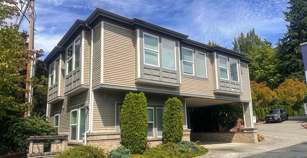 11922 98th Ave NE, Kirkland, WA à vendre - Photo de l’immeuble – Image 3 sur 9
