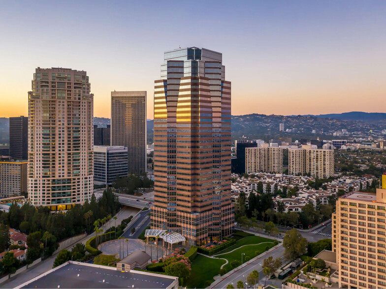 2121 Avenue of the Stars, Century City, CA à louer - Photo de l’immeuble – Image 2 sur 15