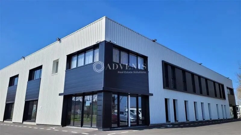 Local d'activités dans Thouaré-sur-Loire à vendre - Photo de l’immeuble – Image 1 sur 9