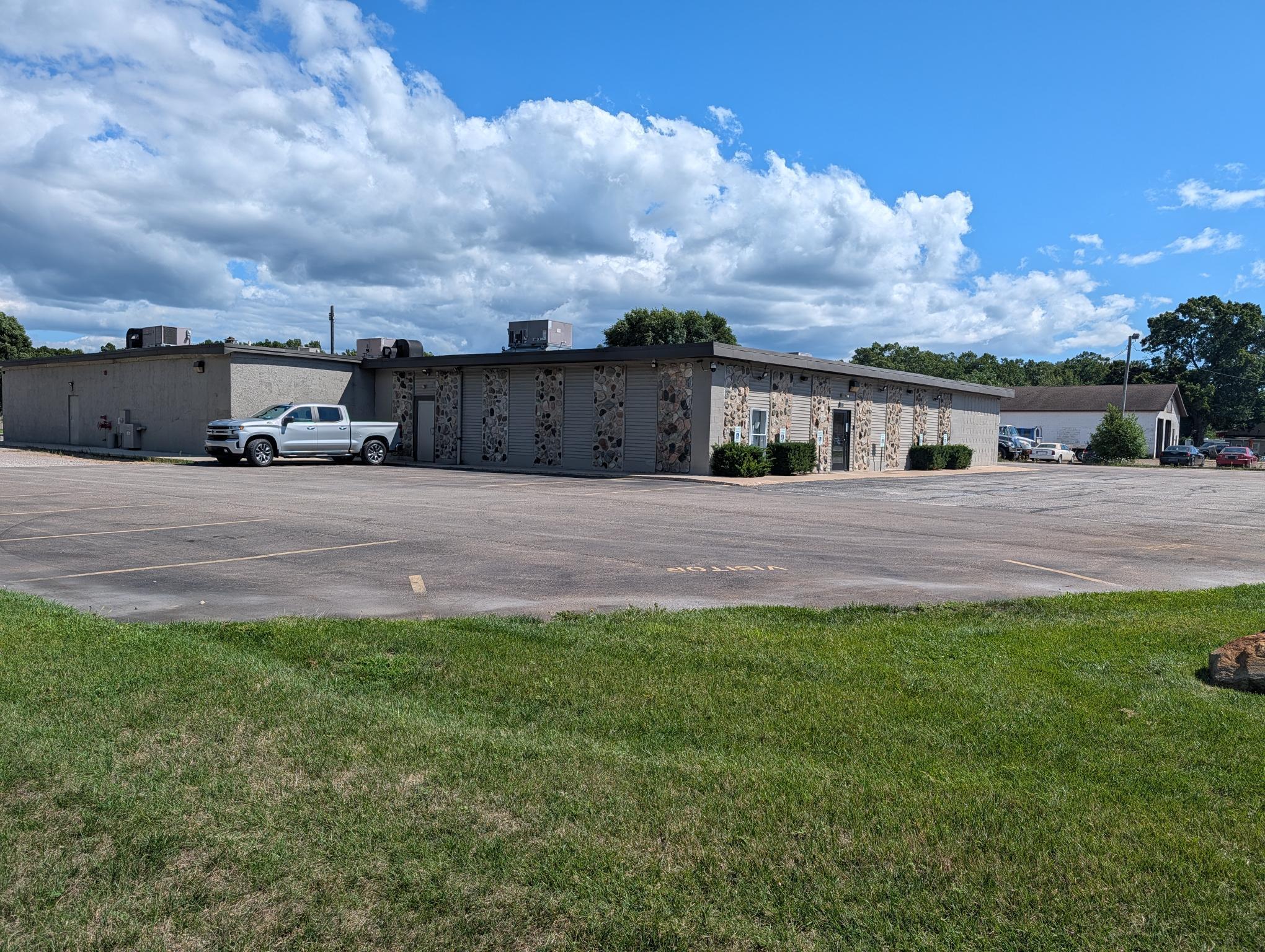 2808 S Milliron Rd, Muskegon, MI à vendre Photo de l’immeuble– Image 1 sur 7