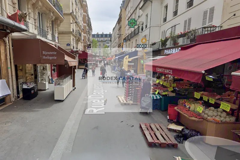 Local commercial dans Paris à louer - Photo de l’immeuble – Image 1 sur 5