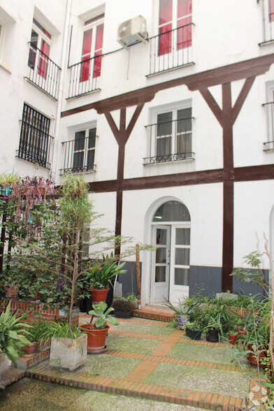 View Photo
