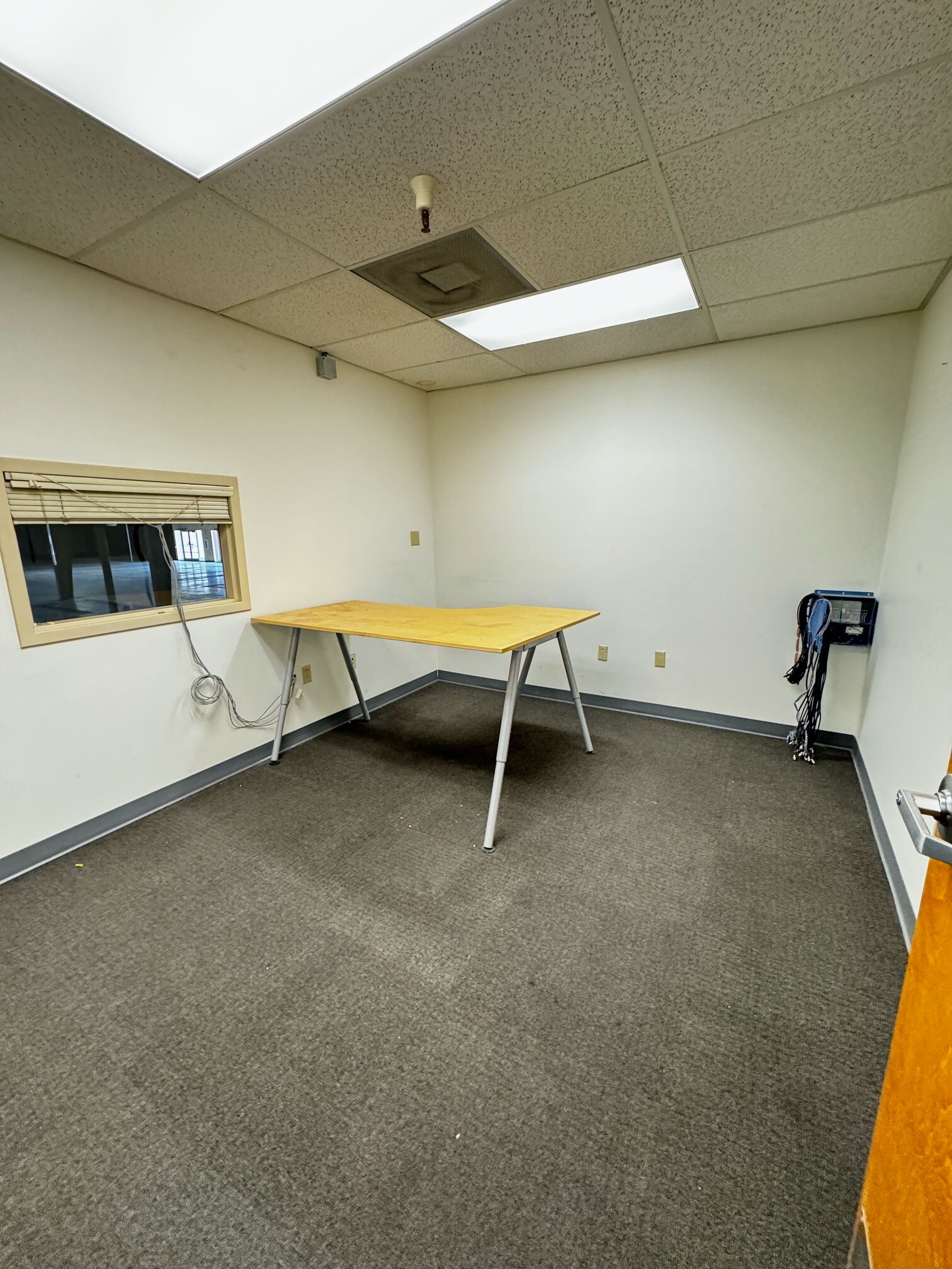 665 E Anderson, Idaho Falls, ID à louer Photo intérieure– Image 1 sur 7
