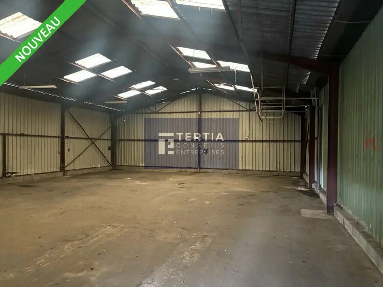 Local d’activités dans Saint-Jean-de-Védas à louer - Photo de l’immeuble – Image 3 sur 4