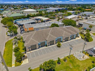 Plus de détails pour 921 Windward Dr, Marco Island, FL - Industriel/Logistique à vendre