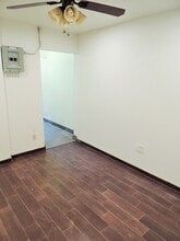 14819 N Cave Creek Rd, Phoenix, AZ à louer Photo intérieure– Image 2 sur 4