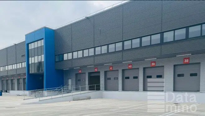Industriel/Logistique dans Aulnay-sous-Bois à louer - Photo de l’immeuble – Image 1 sur 9