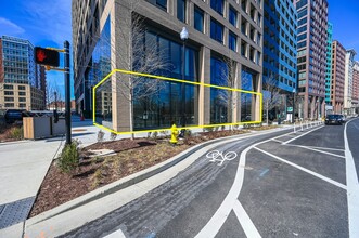 3030 S Potomac Ave, Arlington, VA à louer Photo de l’immeuble– Image 1 sur 6