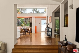Plus de détails pour 1076 Palms Blvd, Venice, CA - Logement à vendre