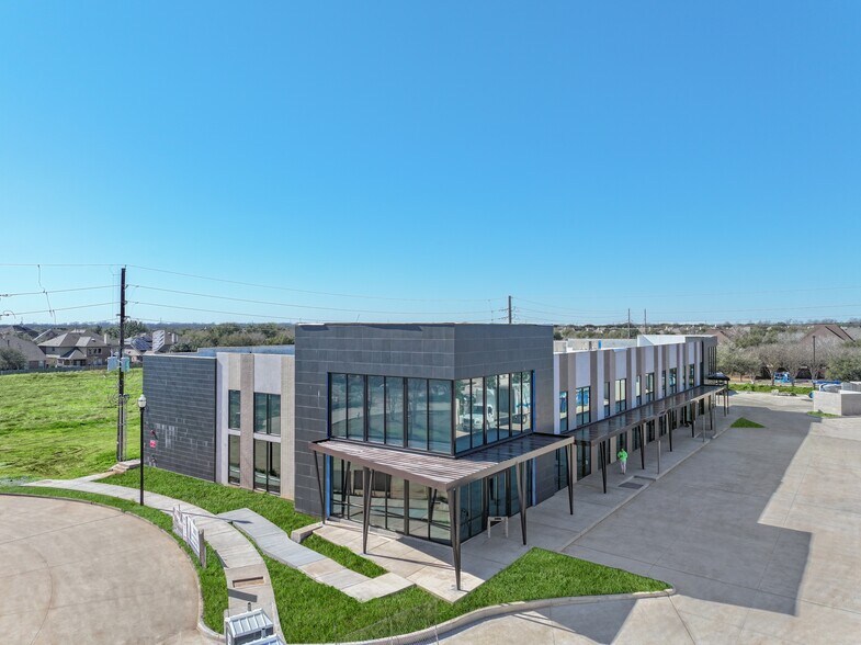 6927 Brisbane Ct, Sugar Land, TX à louer - Photo de l’immeuble – Image 3 sur 8