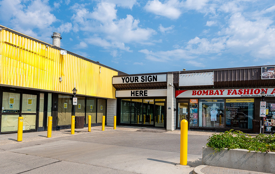 305 McPhillips St, Winnipeg, MB à louer - Photo de l’immeuble – Image 3 sur 5
