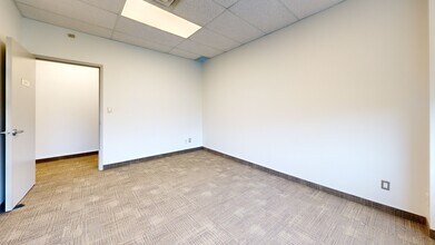 8350 Lawson Rd, Milton, ON à louer Numérisation 3D Matterport– Image 1 sur 17