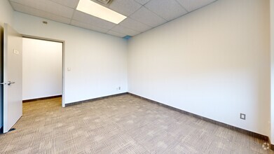8350 Lawson Rd, Milton, ON à louer Numérisation 3D Matterport– Image 1 sur 17