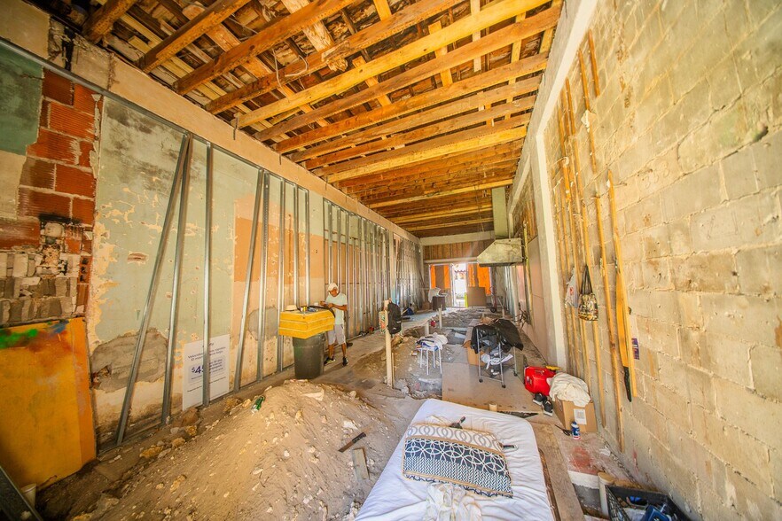 1788-1792 SW 8th St, Miami, FL à louer - Photo de l’immeuble – Image 3 sur 10