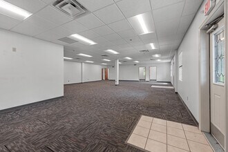 2161-2181 Chamber Center Dr, Fort Mitchell, KY à louer Photo de l’immeuble– Image 1 sur 18