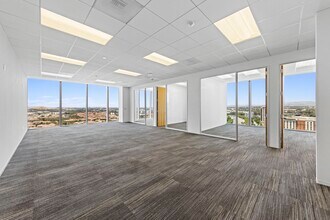 200 Spectrum Center Dr, Irvine, CA à louer Photo intérieure– Image 2 sur 8