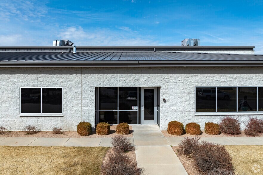 2530 High Country Ct, Grand Junction, CO à vendre - Photo de l’immeuble – Image 3 sur 75