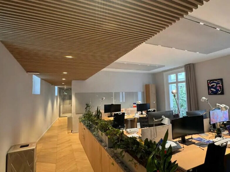 Bureau dans Paris à louer - Photo de l’immeuble – Image 2 sur 13